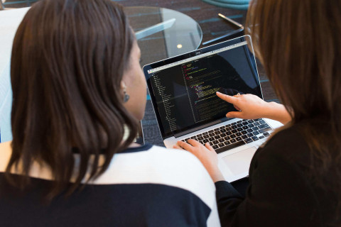 IT students to showcase innovation at AIC Career Expo
