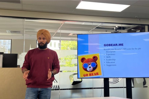 Students learn about AI-driven job searching