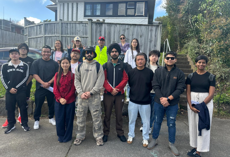Construction students inspect Avondale home
