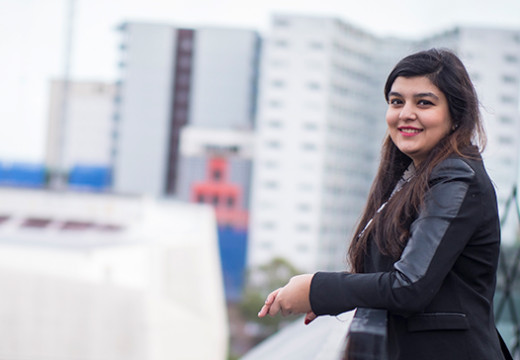 3164-devina-bhola